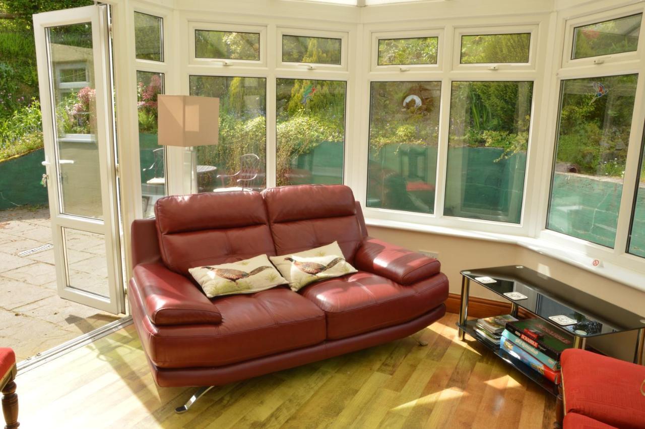 Bryn Hebog Bed & Breakfast Carmarthen Bagian luar foto