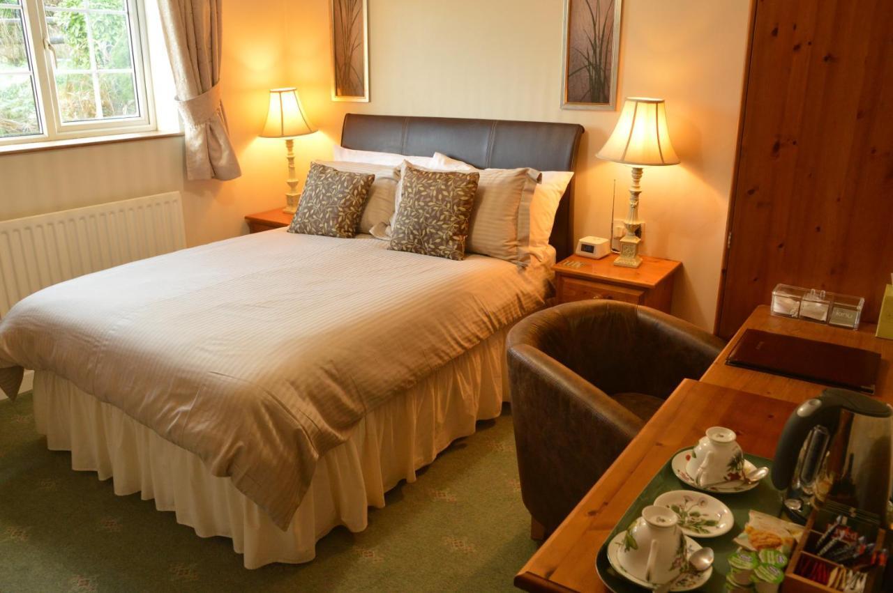 Bryn Hebog Bed & Breakfast Carmarthen Bagian luar foto